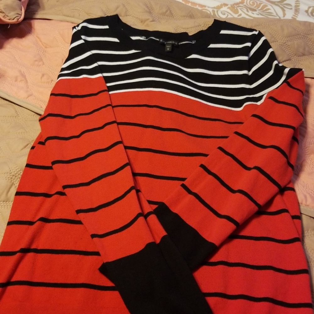 Sweater - Picture 2 of 3